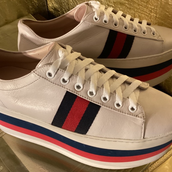 Gucci Women’s Peggy leather web platform sneakers - Picture 2 of 13
